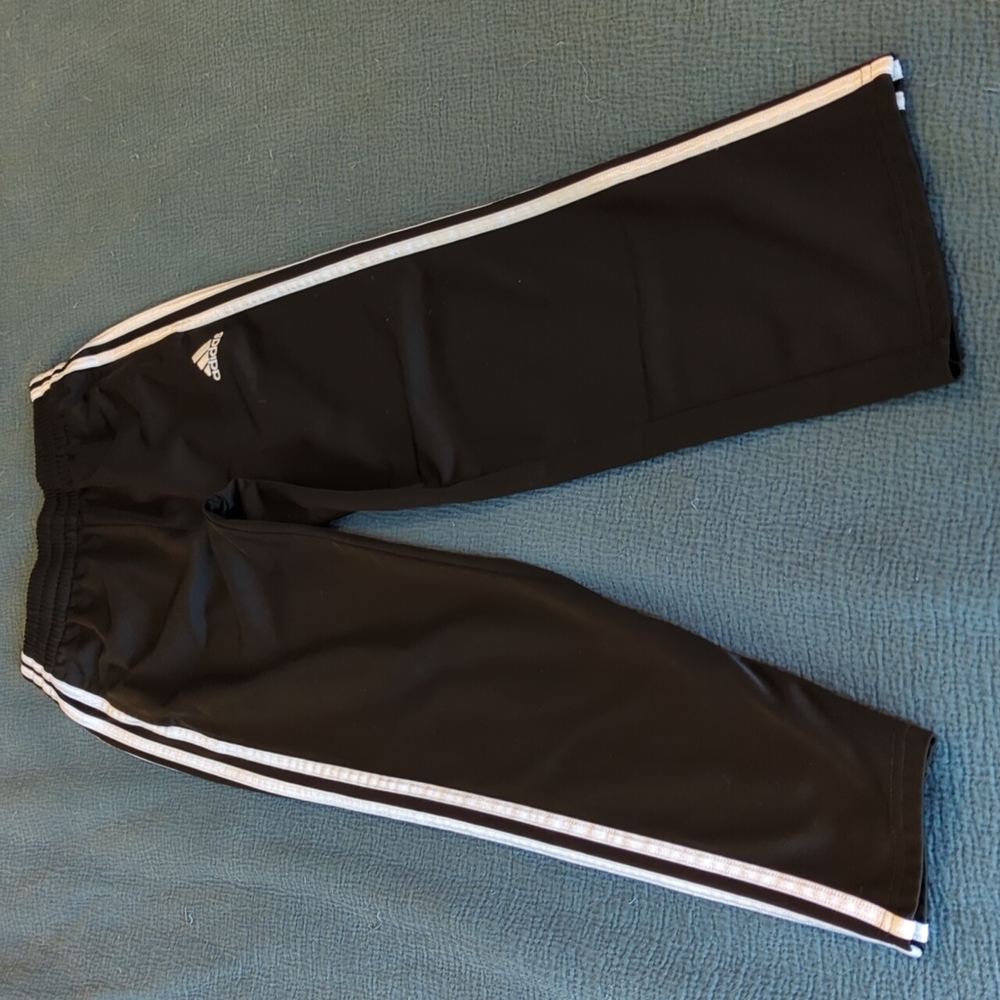 Adidas boys medium joggers